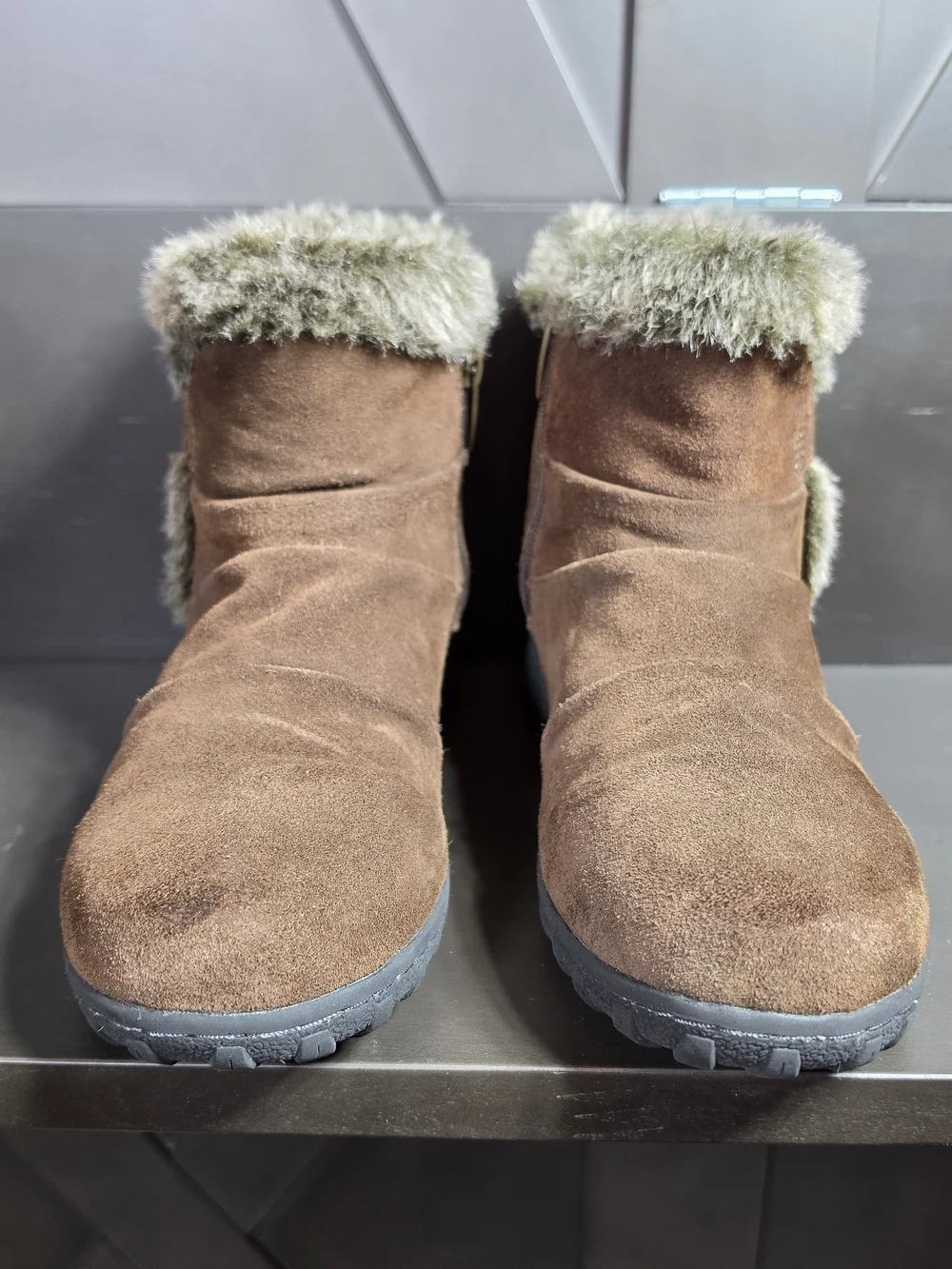 Khombu Brown Leather Suede Ankle Boots Faux Fur Trim Womens 8
